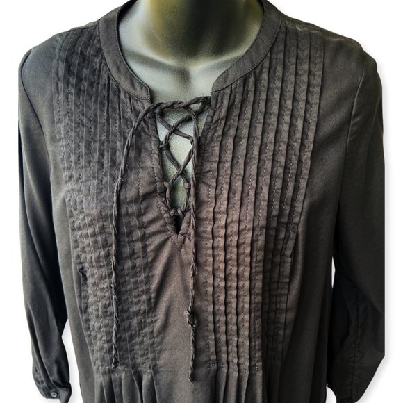 🌸 4/$50🌸 Black Lace-Up Tunic with Pleating Details - Picture 5 of 10